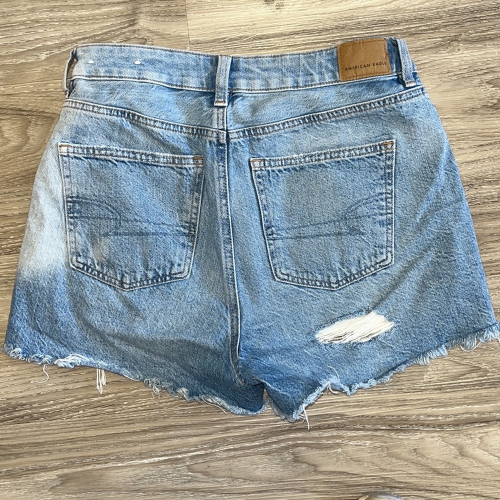 American Eagle Outfitters Distressed Light Blue Denim Jean Shorts - Picture 2 of 4